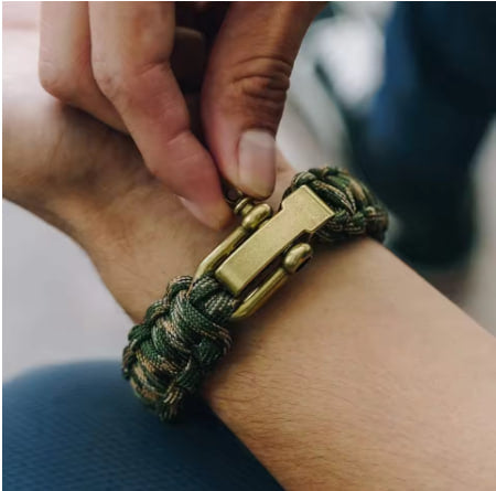 Dinoz Paracord Bracelet