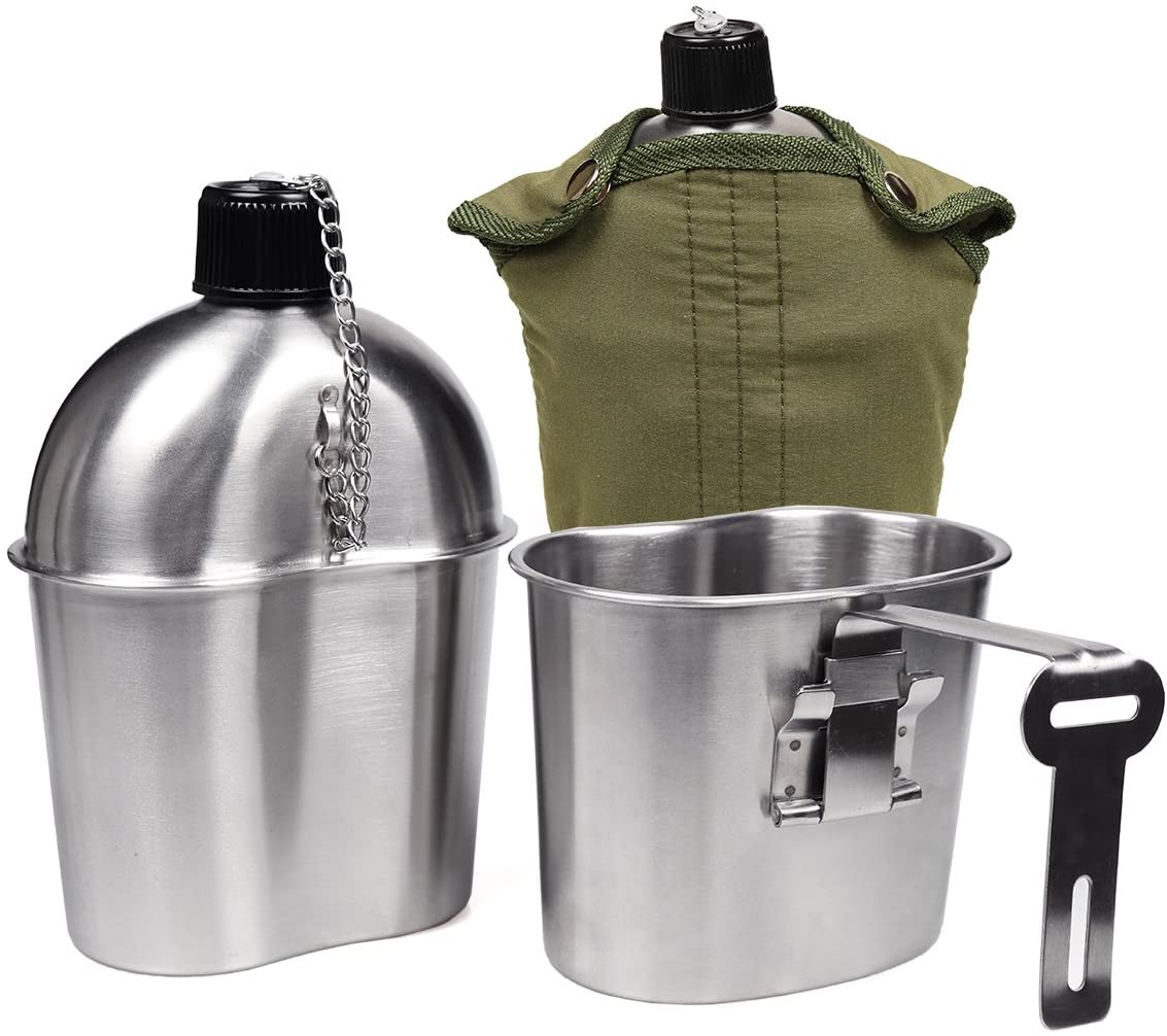 WWII US Military Canteen Kit