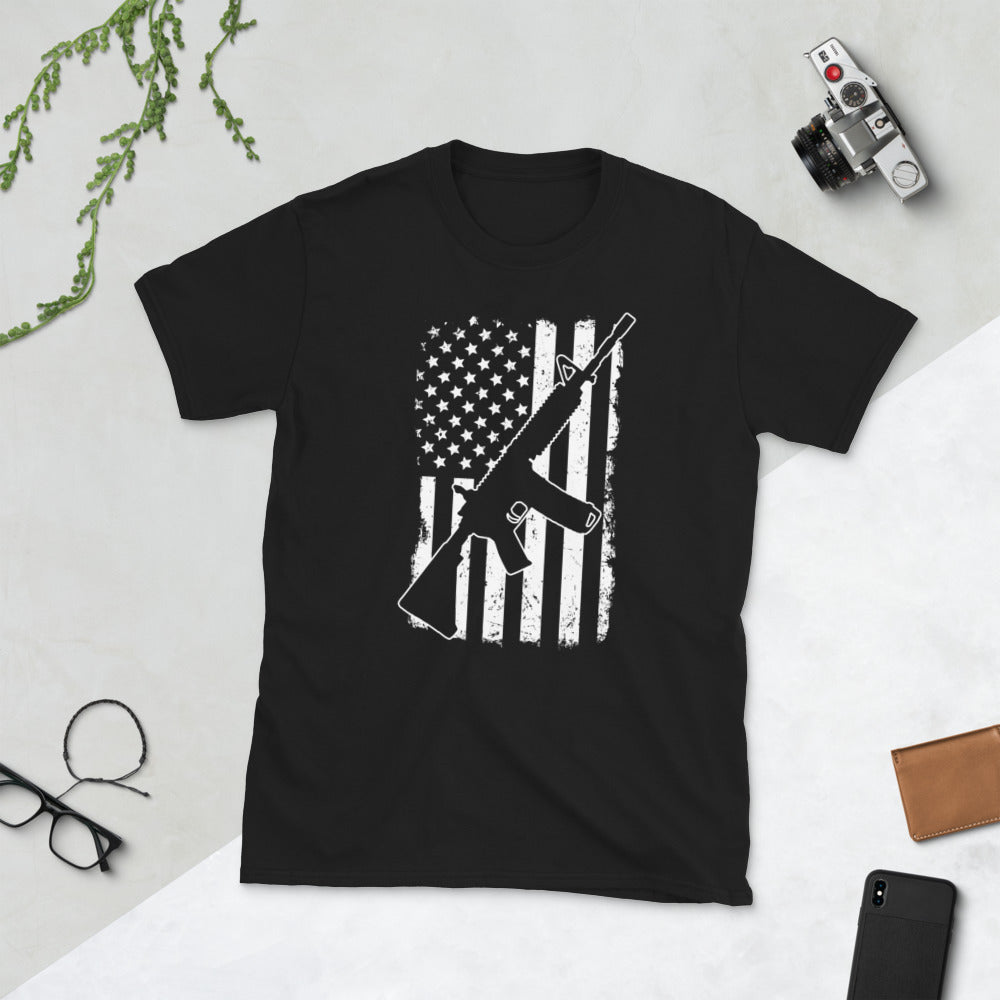 Camiseta unissex manga curta arma e bandeira americana
