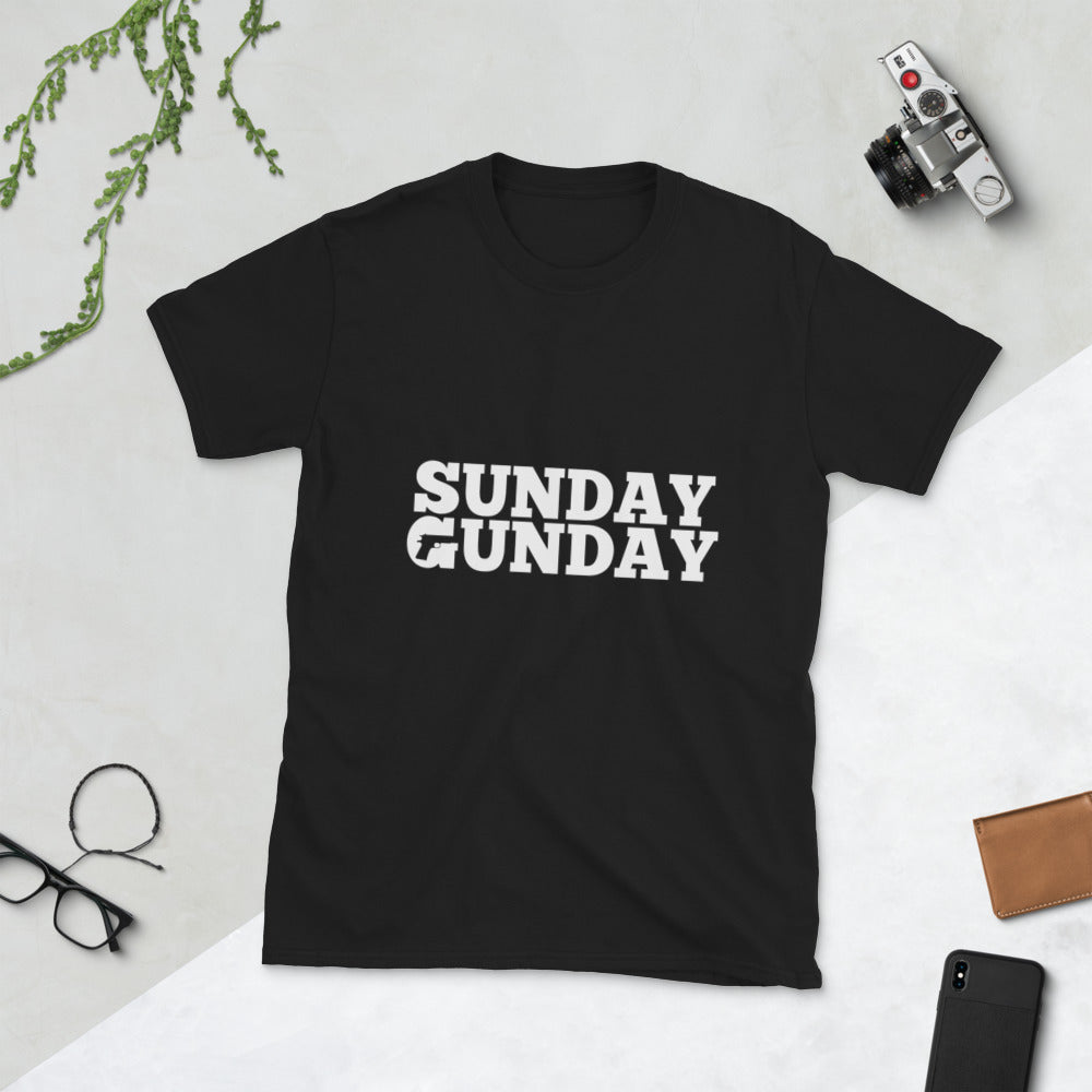Camiseta unisex de manga corta Sunday Gunday